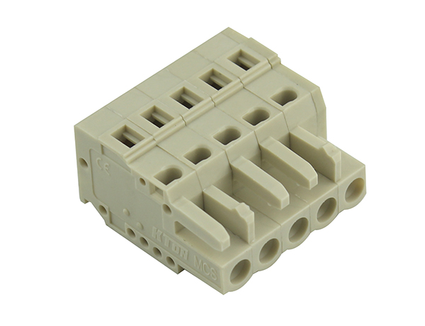 TCK5.0系列孔型连接器